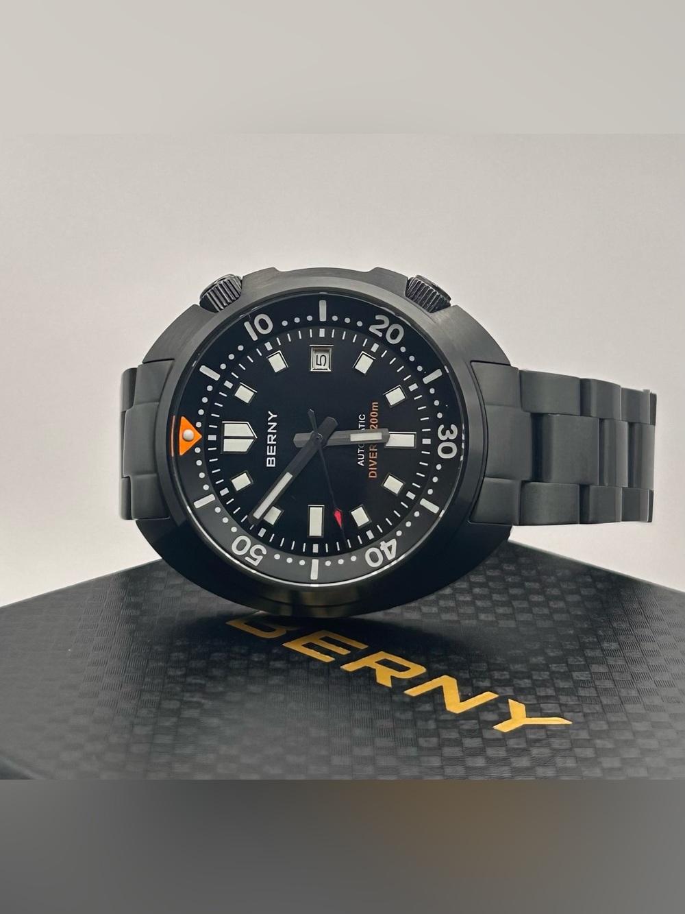Berny Compressor Men’s Dive Style Black Dial Black Bracelet Automatic 44mm Watch
